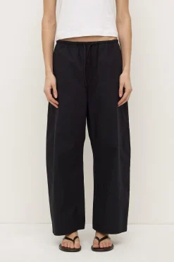Amara Pant