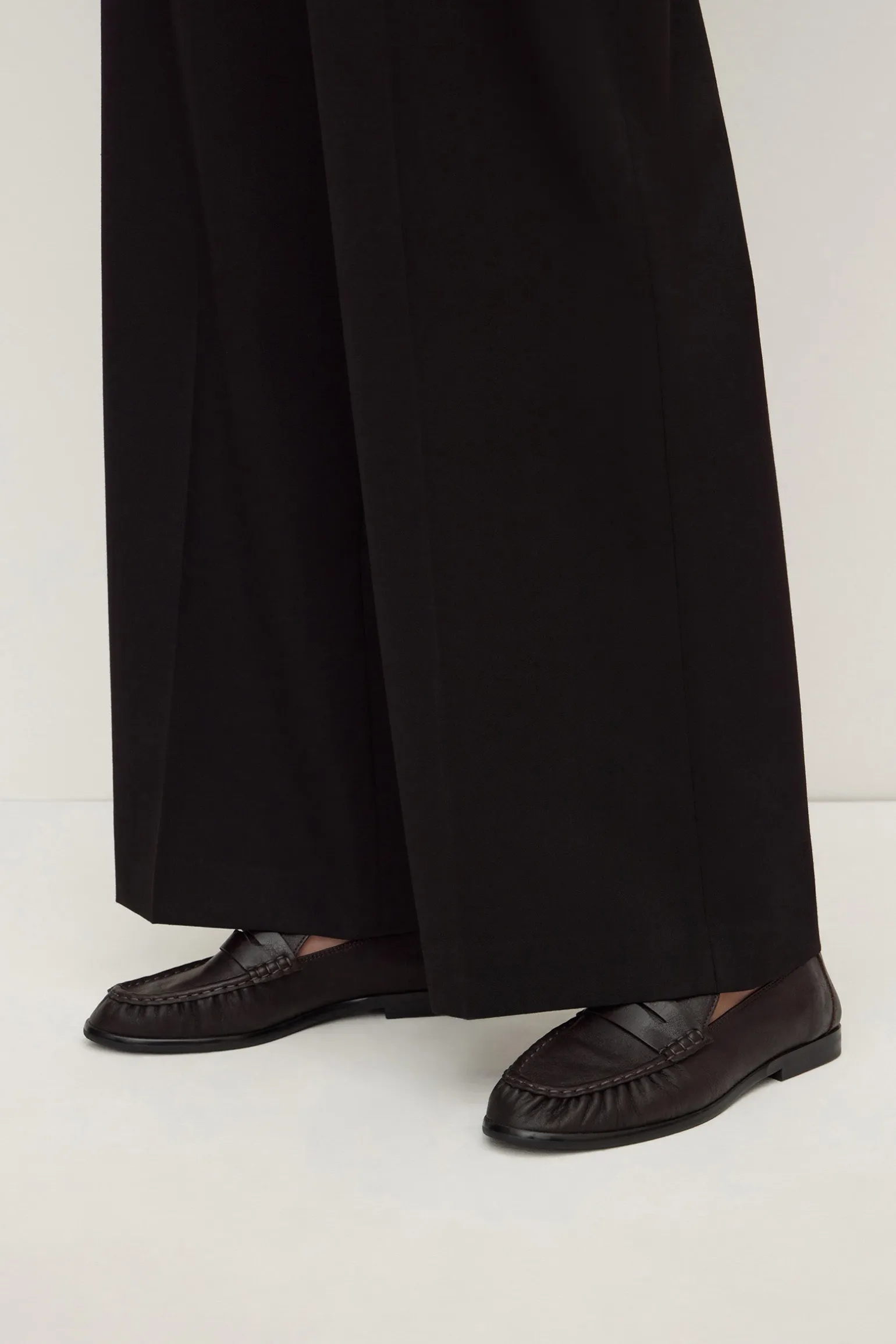 Avenue Leather Loafer