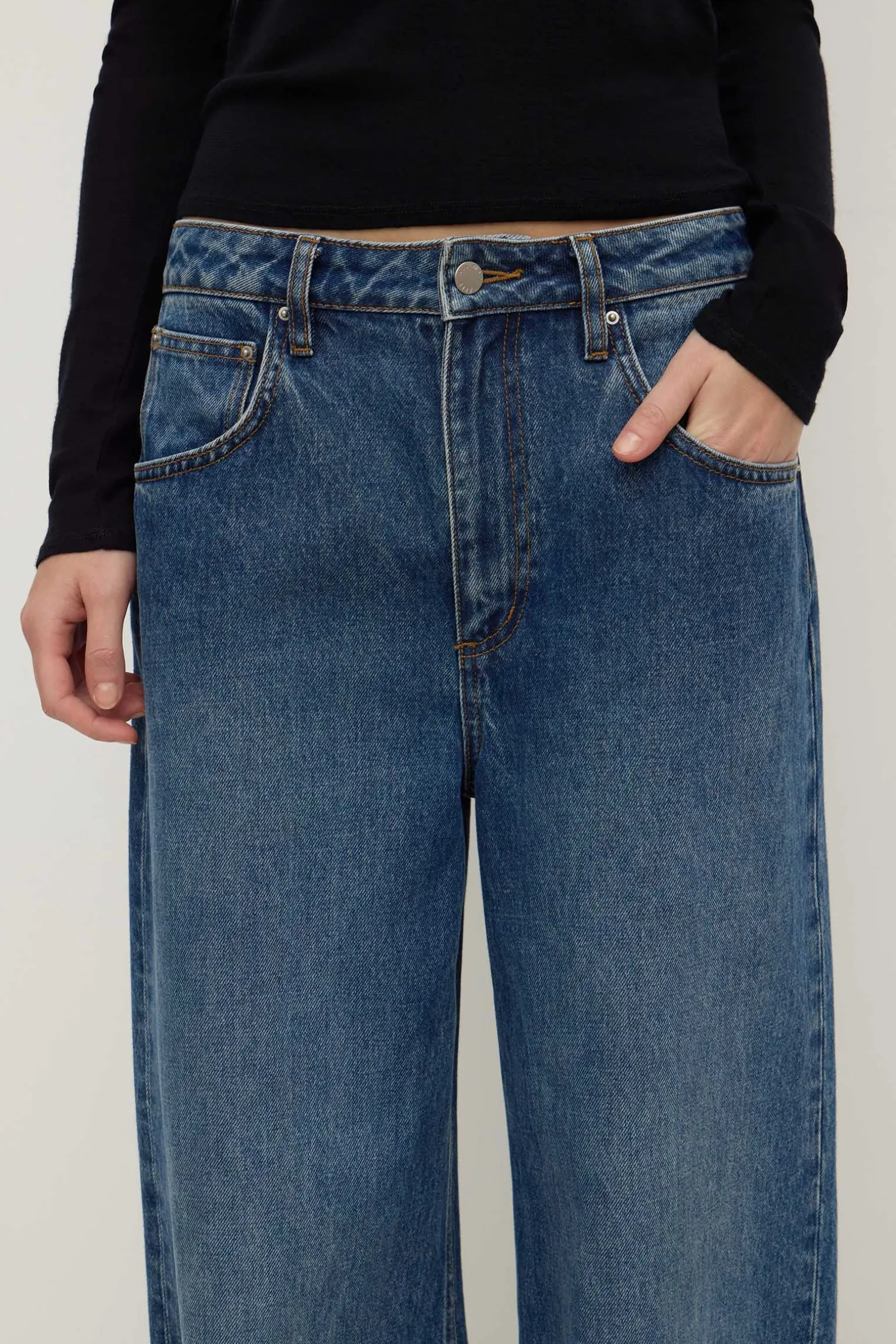 Low Curve Mid Rise Jean