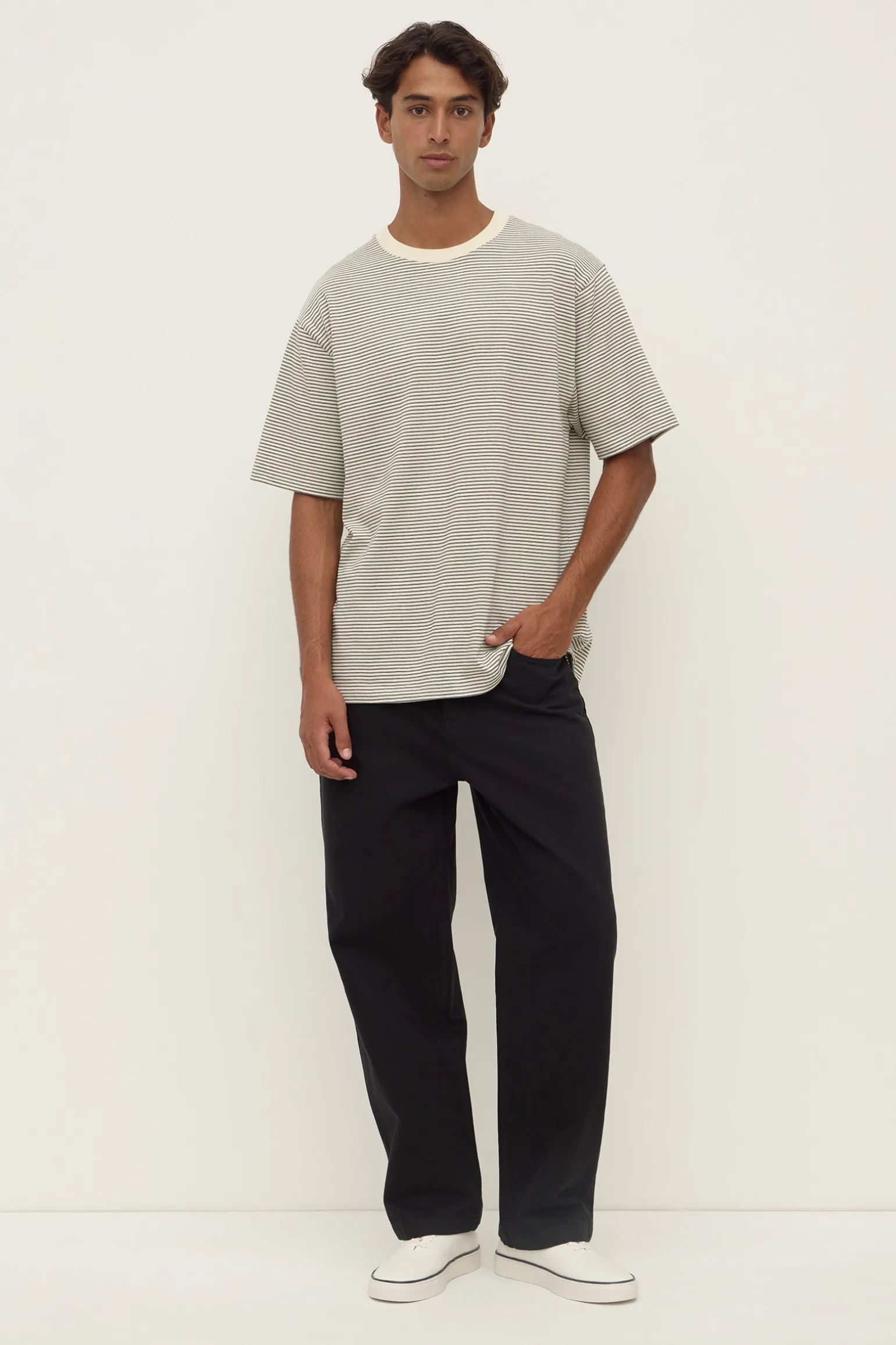 Mens Relaxed Jean